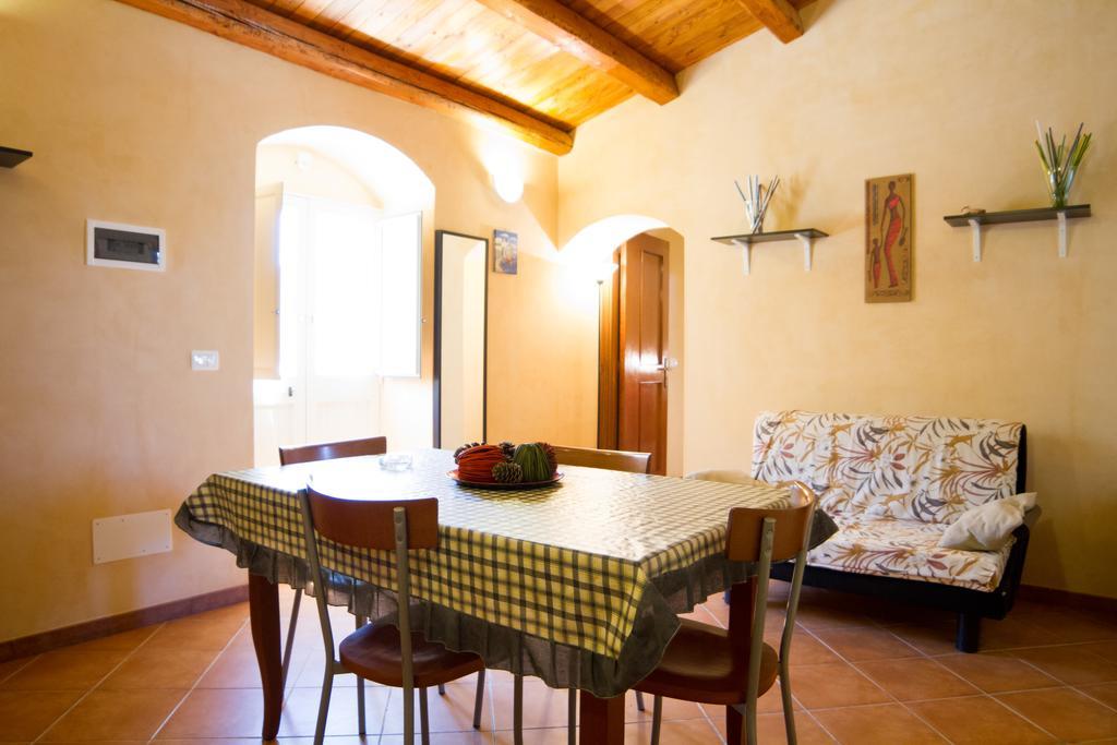 Agriturismoeloropizzuta Lido di Noto Eksteriør bilde