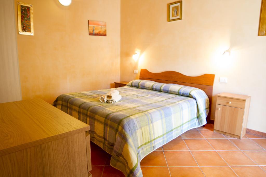 Agriturismoeloropizzuta Lido di Noto Eksteriør bilde