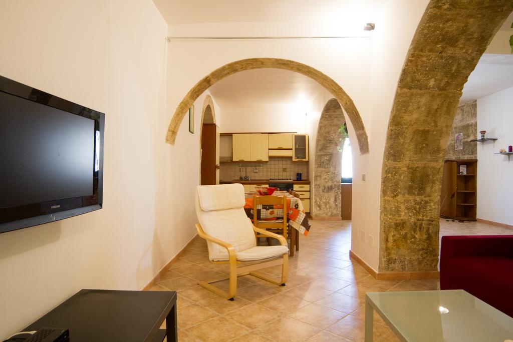 Agriturismoeloropizzuta Lido di Noto Eksteriør bilde