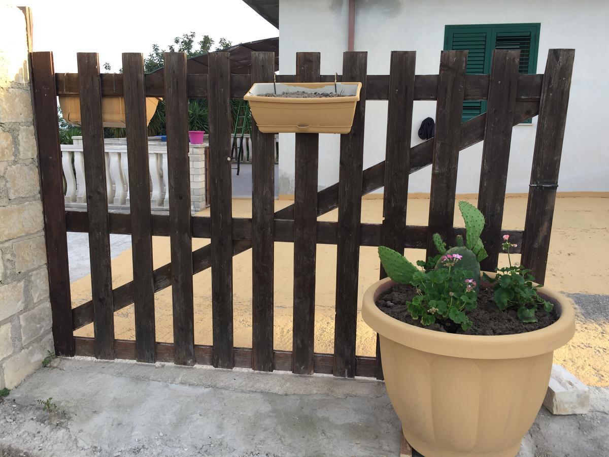 Agriturismoeloropizzuta Lido di Noto Eksteriør bilde
